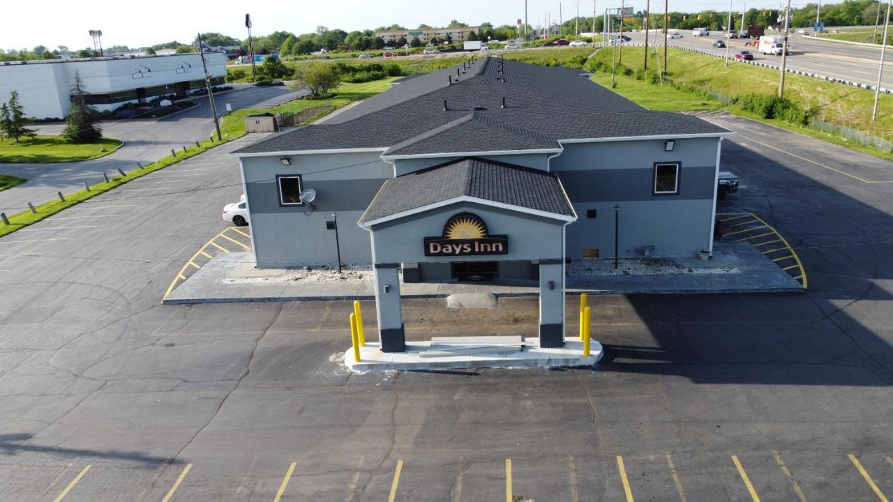 Days Inn By Wyndham Indianapolis East Post Road Εξωτερικό φωτογραφία