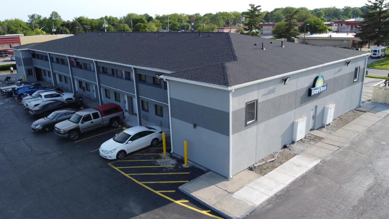 Days Inn By Wyndham Indianapolis East Post Road Εξωτερικό φωτογραφία